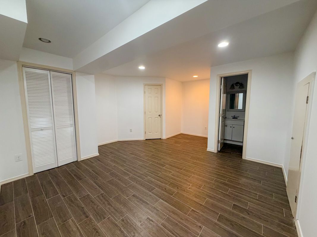 Building Photo - 18133 Scenic Creek Ln