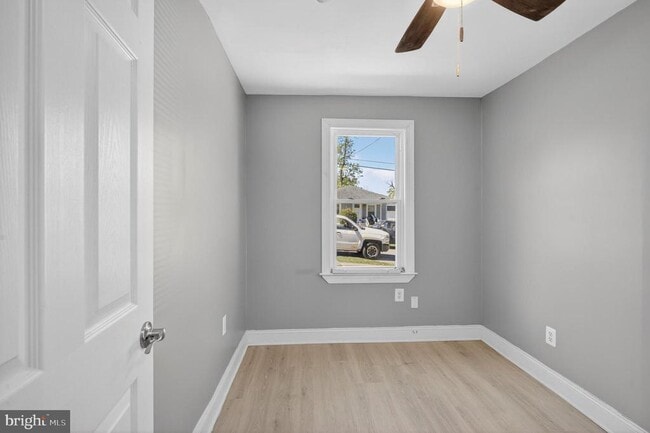 Building Photo - 505 69th St