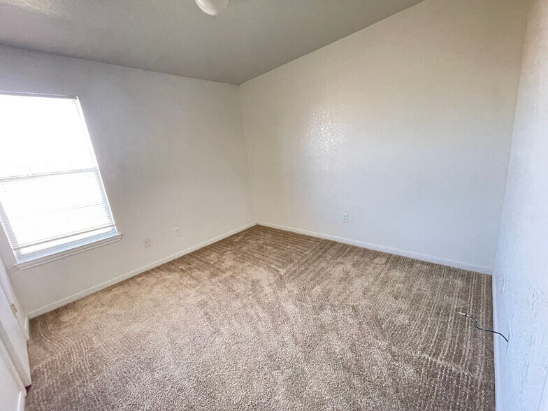 Building Photo - 1515 Pueblo Trce