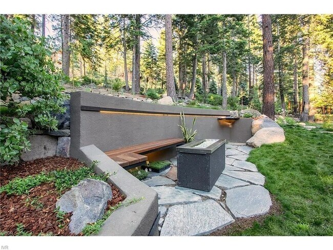Building Photo - Endless Views of Tahoe