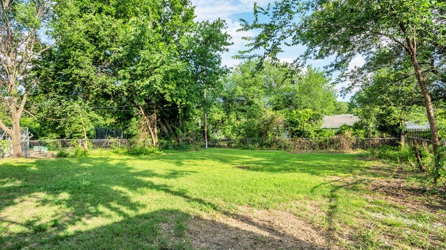 Building Photo - New Renovation! 3 Bed 1 Bath Rental Home in Tulsa