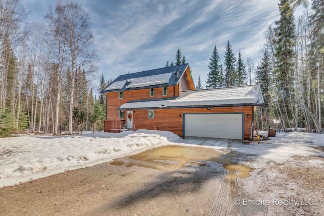 Primary Photo - 4 Bed 3 Bath Home off of Gold Hill Rd- PET...
