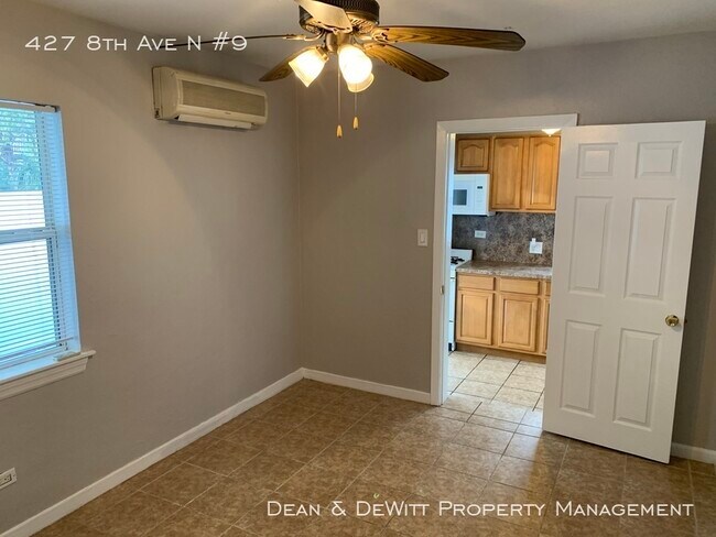 Building Photo - 427 8th Ave N