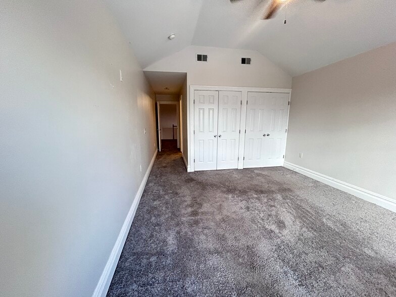 Building Photo - 1 John St