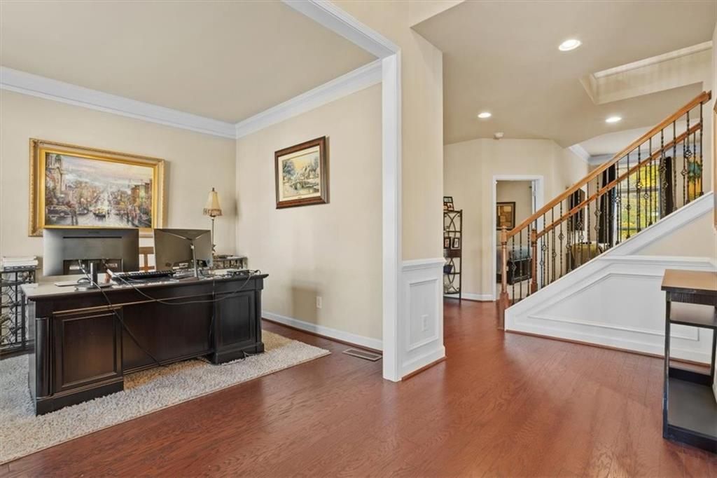 Building Photo - 821 Tramore Ct