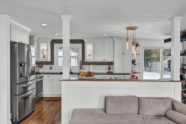 Building Photo - 1815 New Britain Ave