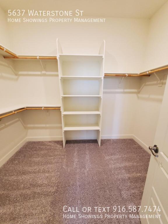 Building Photo - 5637 Waterstone St