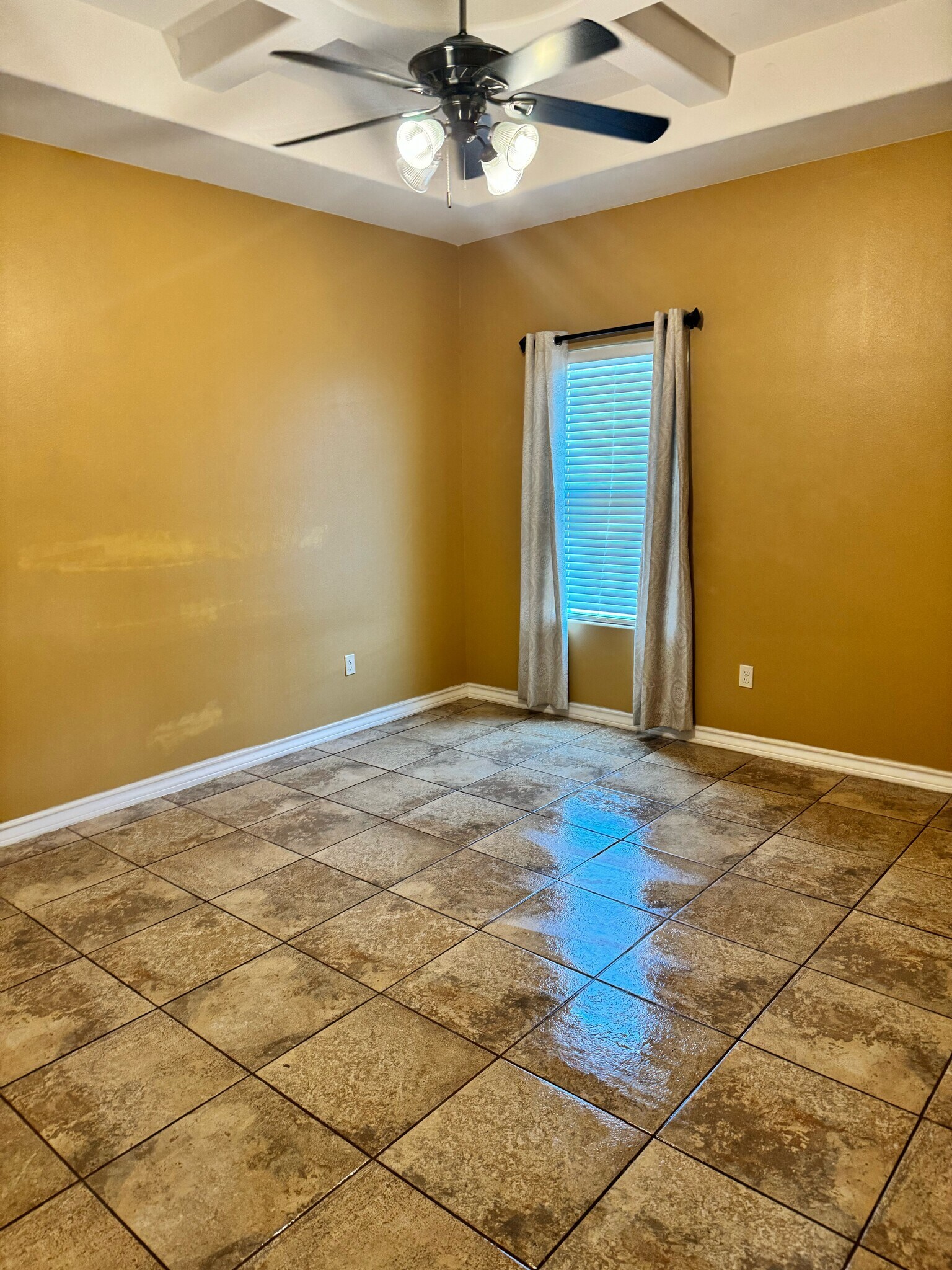 Building Photo - 12 Chaparral St