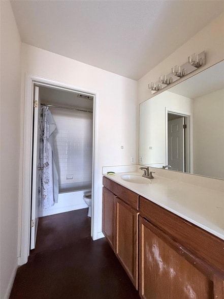 Building Photo - 8621 Talyne Chaise Cir