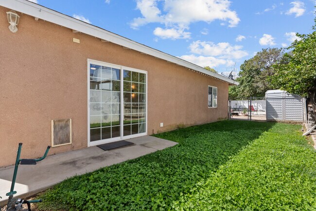 Building Photo - 4576 Adam Rd