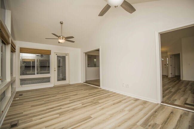 Building Photo - 106 Oohleeno Way