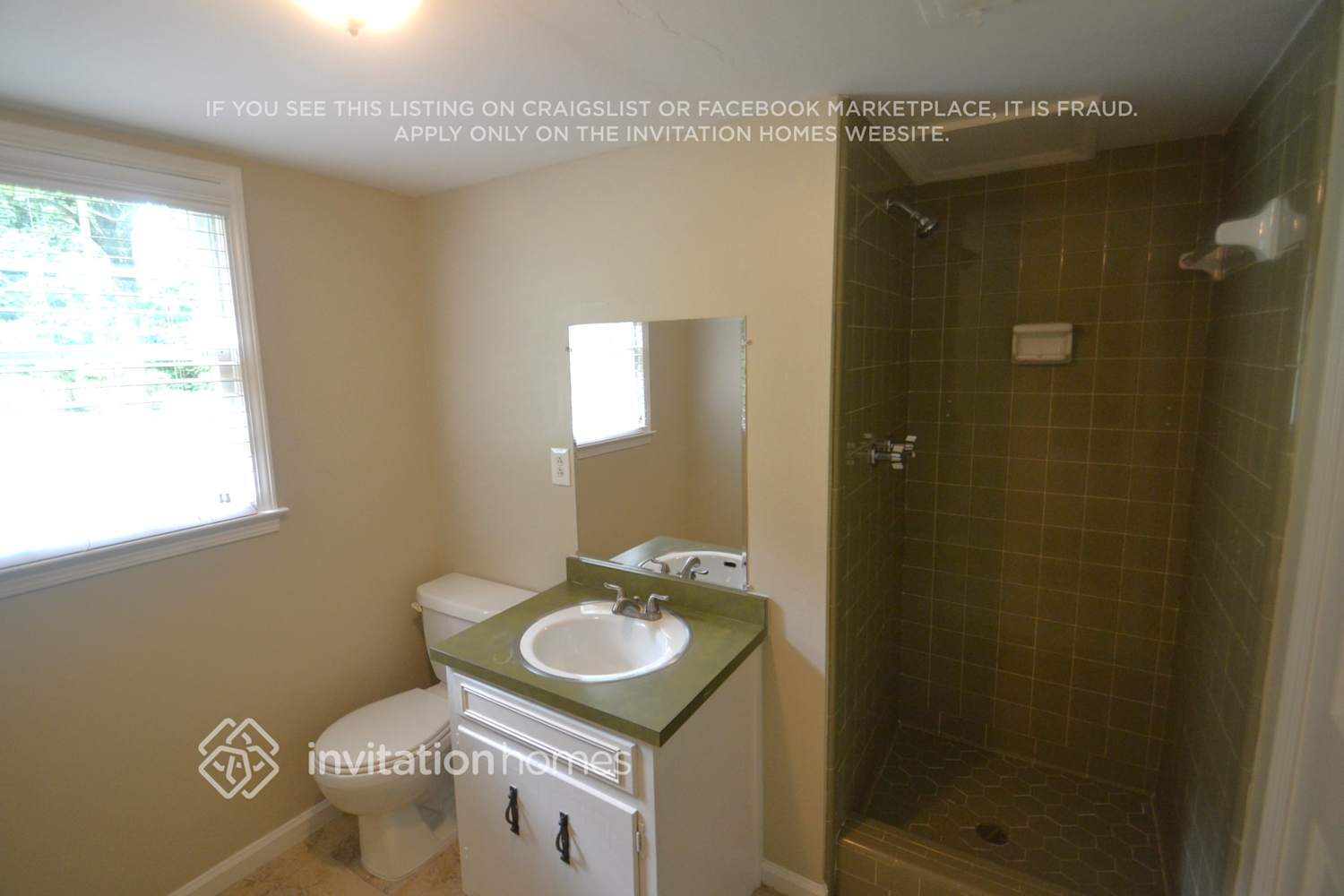Building Photo - 3098 St Helena Dr