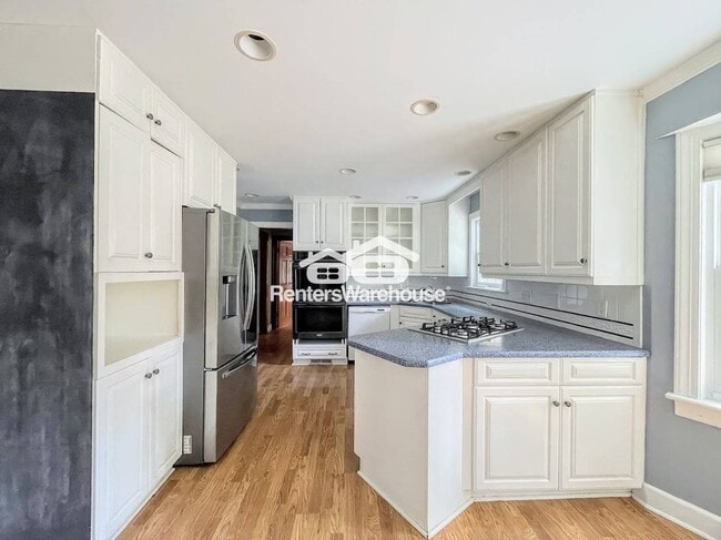Building Photo - 2925 Duke of York Dr