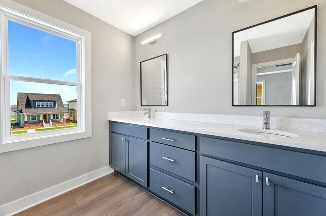 Building Photo - Victorian Charm Meets Modern Living in Mai...