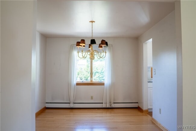 Building Photo - 102 Brooklane Dr