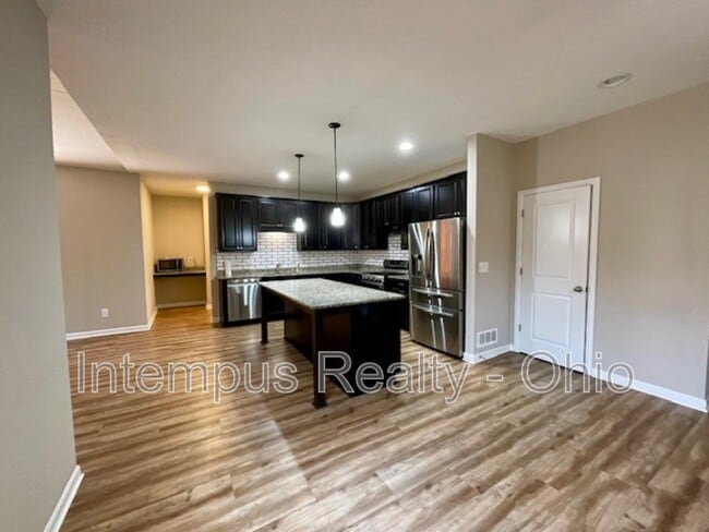 Building Photo - 7311 Blackwell Dr