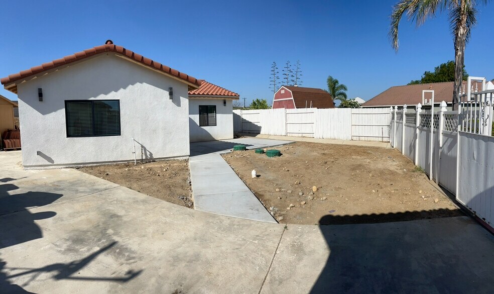Building Photo - 11116 Meadowlark Ln