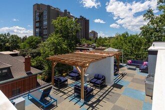 Building Photo - 1360 Williams