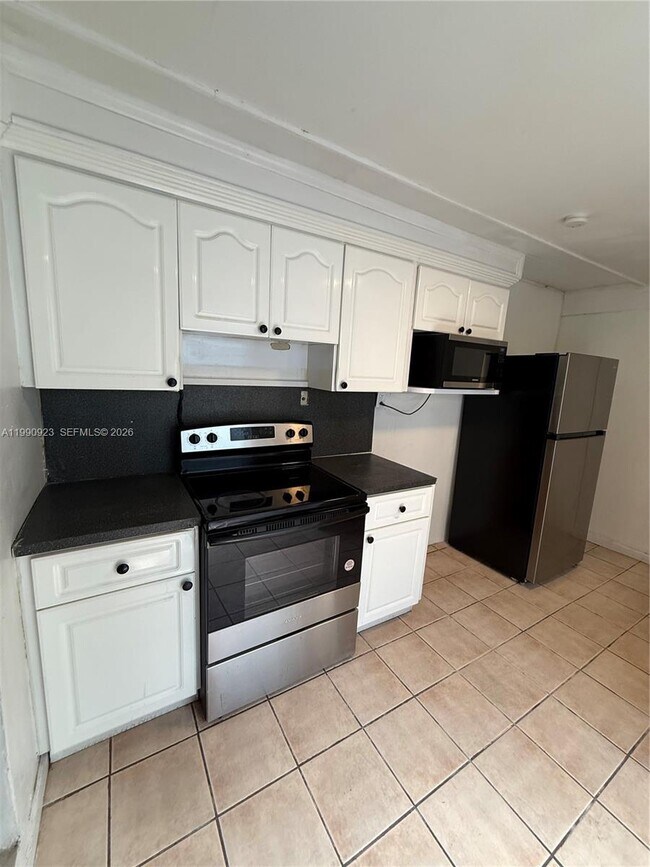 Building Photo - 1230 NW 180th Terrace