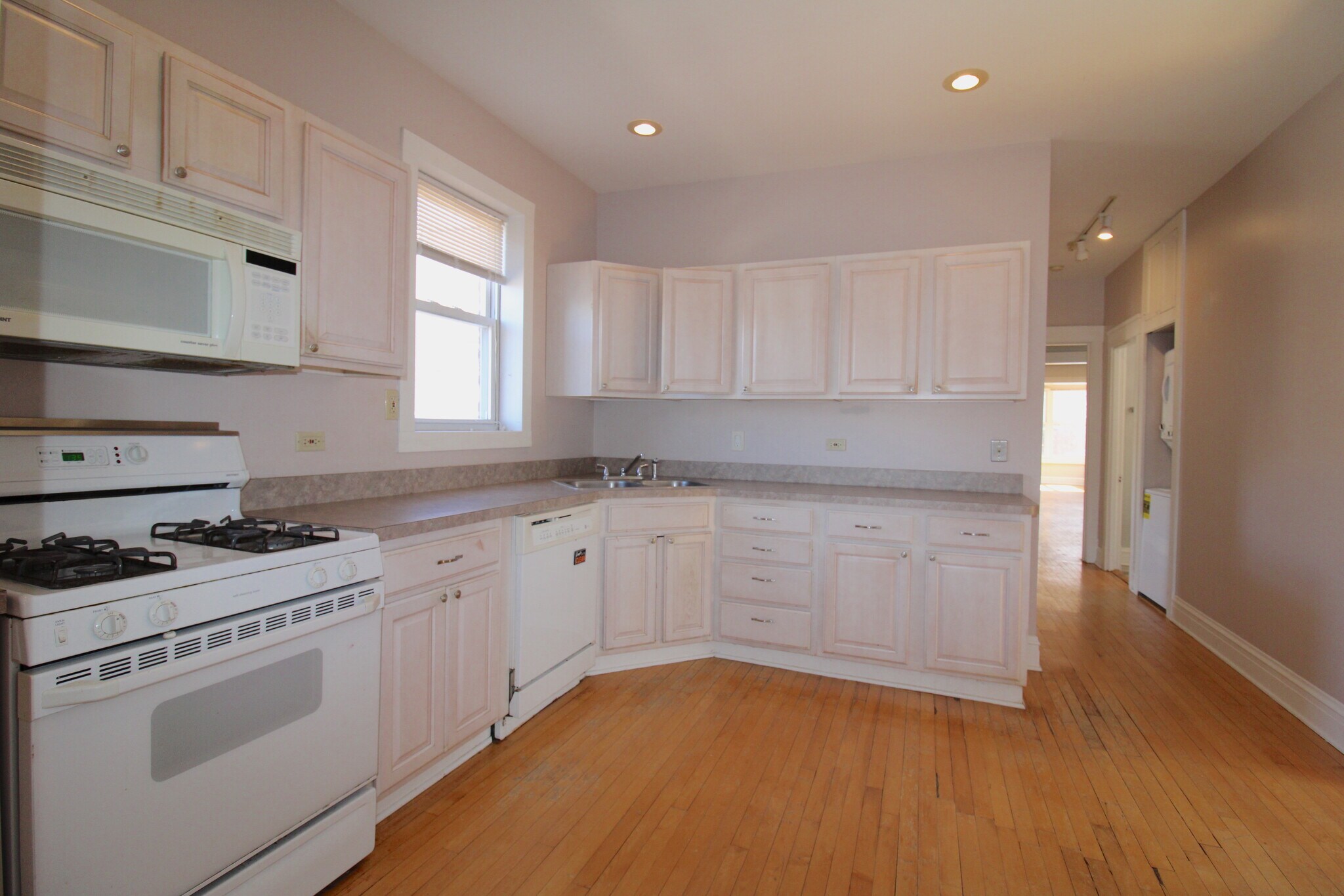Building Photo - 4426 N Whipple St