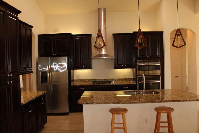 Building Photo - 629 Rosemary Cir