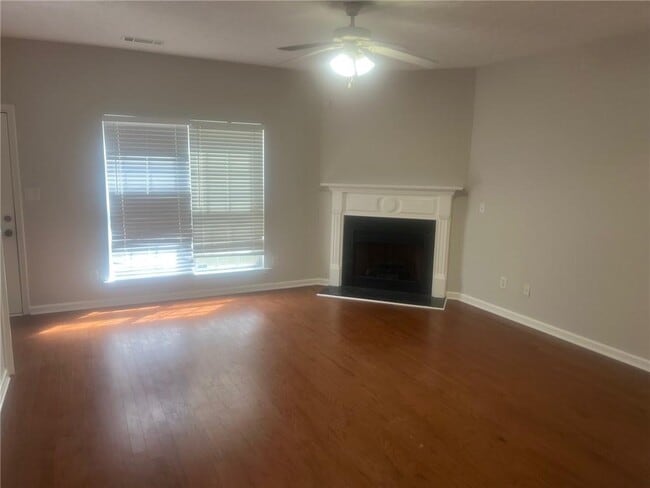 Building Photo - 3809 Dandridge Way NW