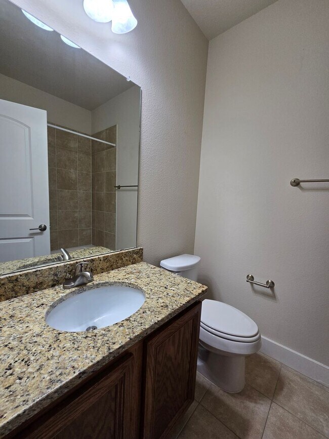 Building Photo - 727 Gristmill Dr