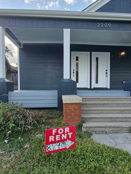 Building Photo - 2209 Gano St