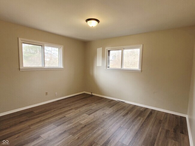 Building Photo - 1130 Tuck a Way Ridge Dr