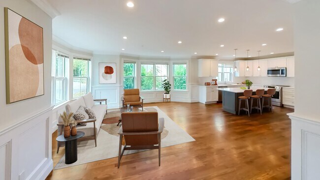 Building Photo - 39 Juniper St