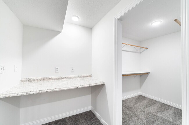 Building Photo - 201 Briarcrest Ct