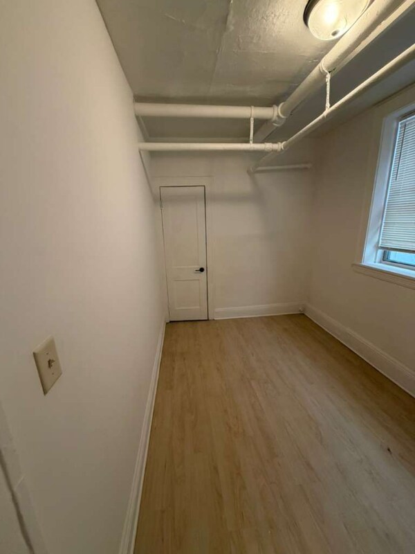 Building Photo - 14148 Superior Rd