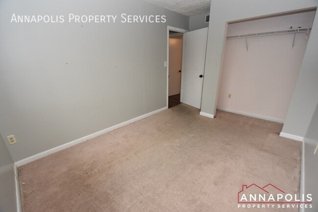 Building Photo - 130 Dennis Rd