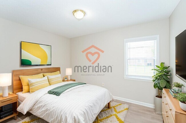 Building Photo - 2 bed / 1 bath ~ Ladson, SC Move-In Today!