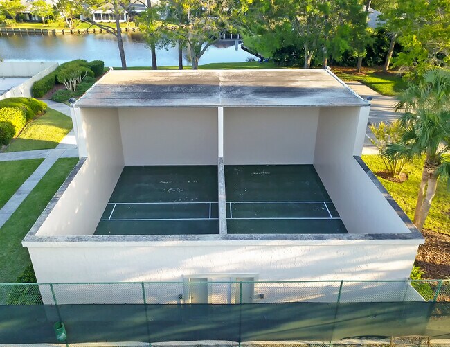 Building Photo - 2134 Sea Hawk Dr