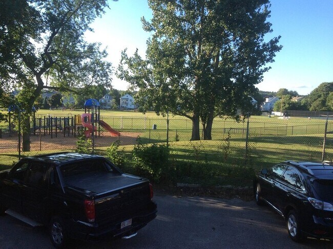 Building Photo - 61-63-63 Bartlett Ave