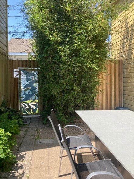 Courtyard - 613 12th St