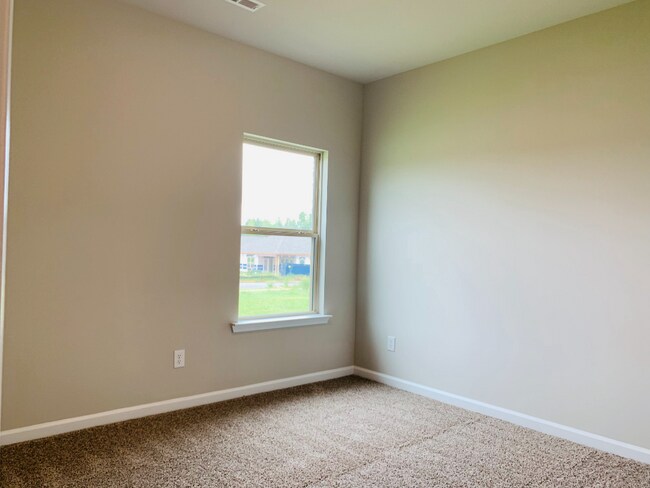 Building Photo - $750 off 1st month with 15 month lease.  A...