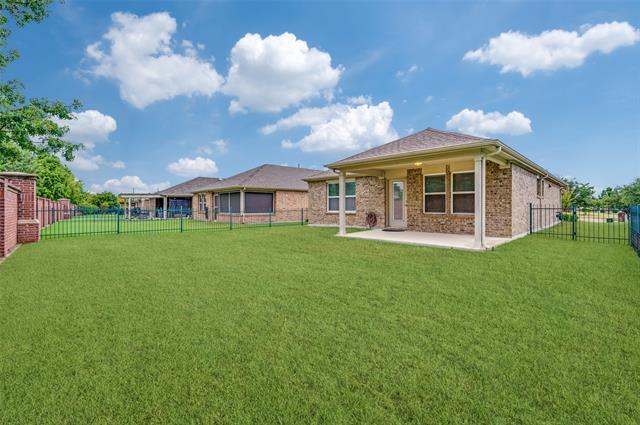 Building Photo - 2313 Beachfront Dr