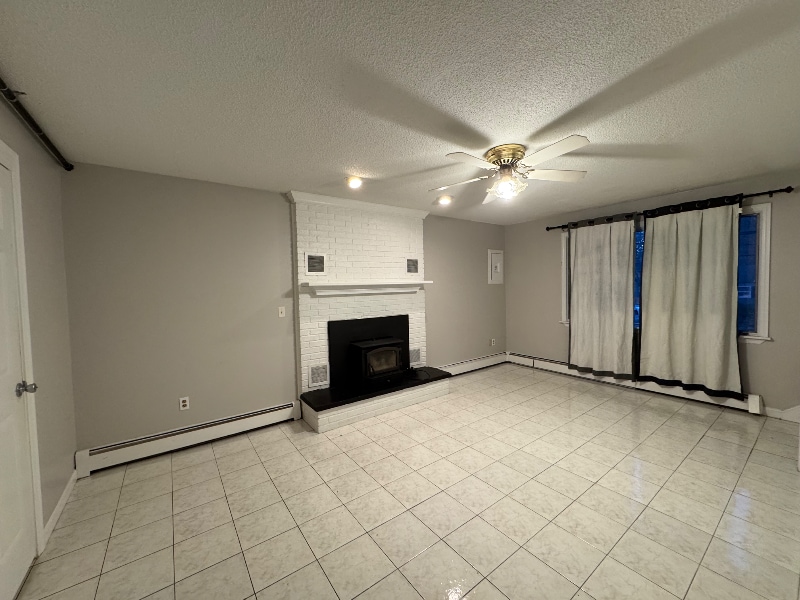 Building Photo - 35 Evers St