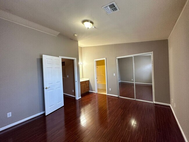 Building Photo - Gated Hayward Townhome with 2-Car Garage & Private Patio