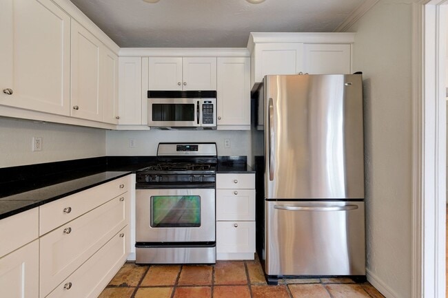 Building Photo - Remodeled 4BD/3BTH With a Single Car Garage Home Near Penn Square Mall and Classen Curve