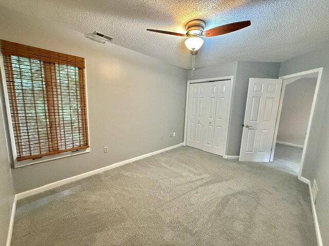 Building Photo - 67 Cliffview Dr