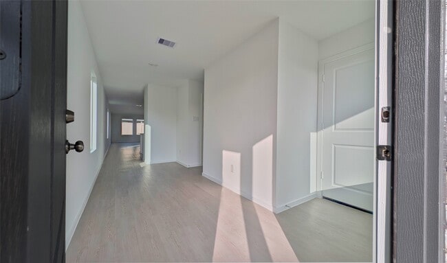 Building Photo - 21527 Cottonwood Mdws Trl