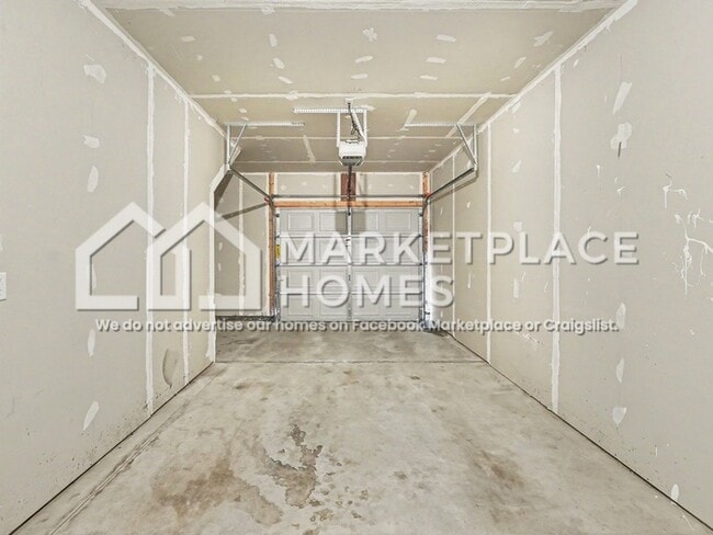Building Photo - 2804 Riversedge Dr