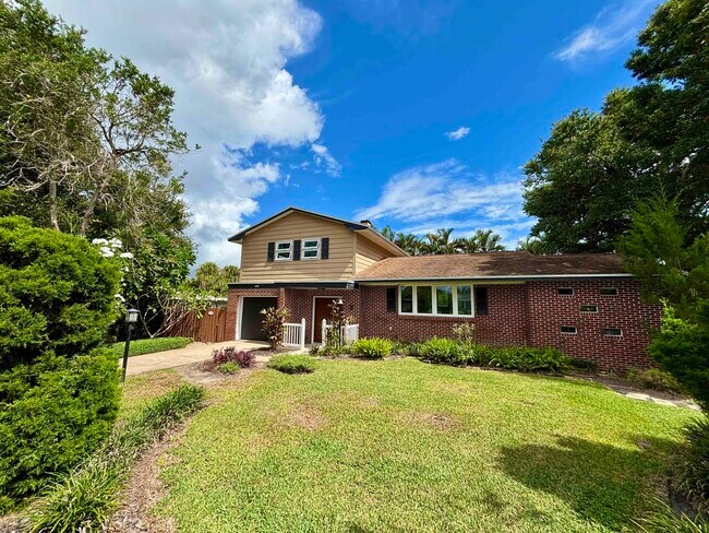 Primary Photo - 320 Kenzel Ct