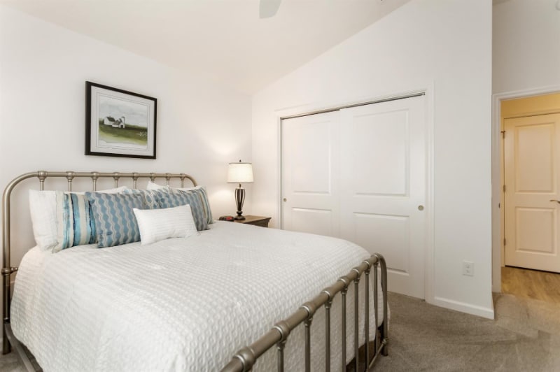 Building Photo - 5745 Gillespie Ln