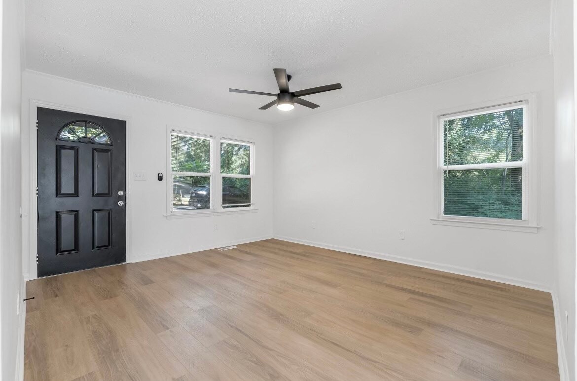 Building Photo - 409 Yardley Ct