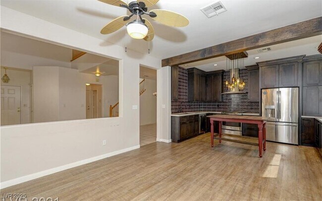 Building Photo - 135 Pebble Ridge Rd