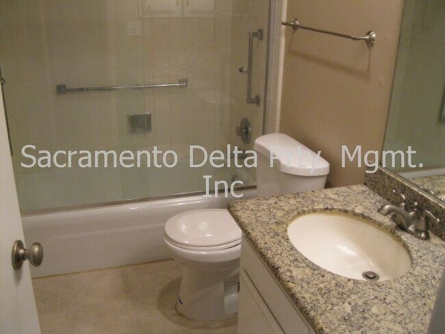 Building Photo - 7748001/51 C/O